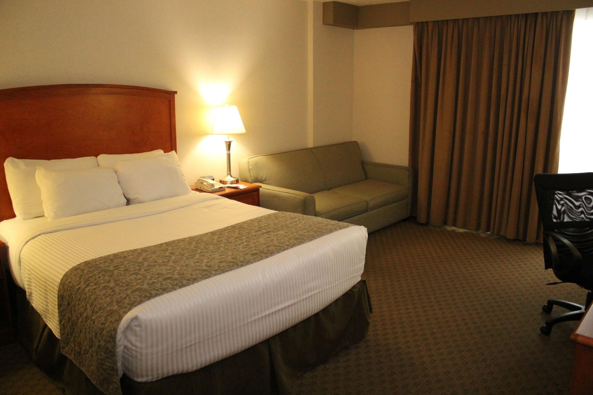 Ramada By Wyndham Edmonton South Hotel Bagian luar foto